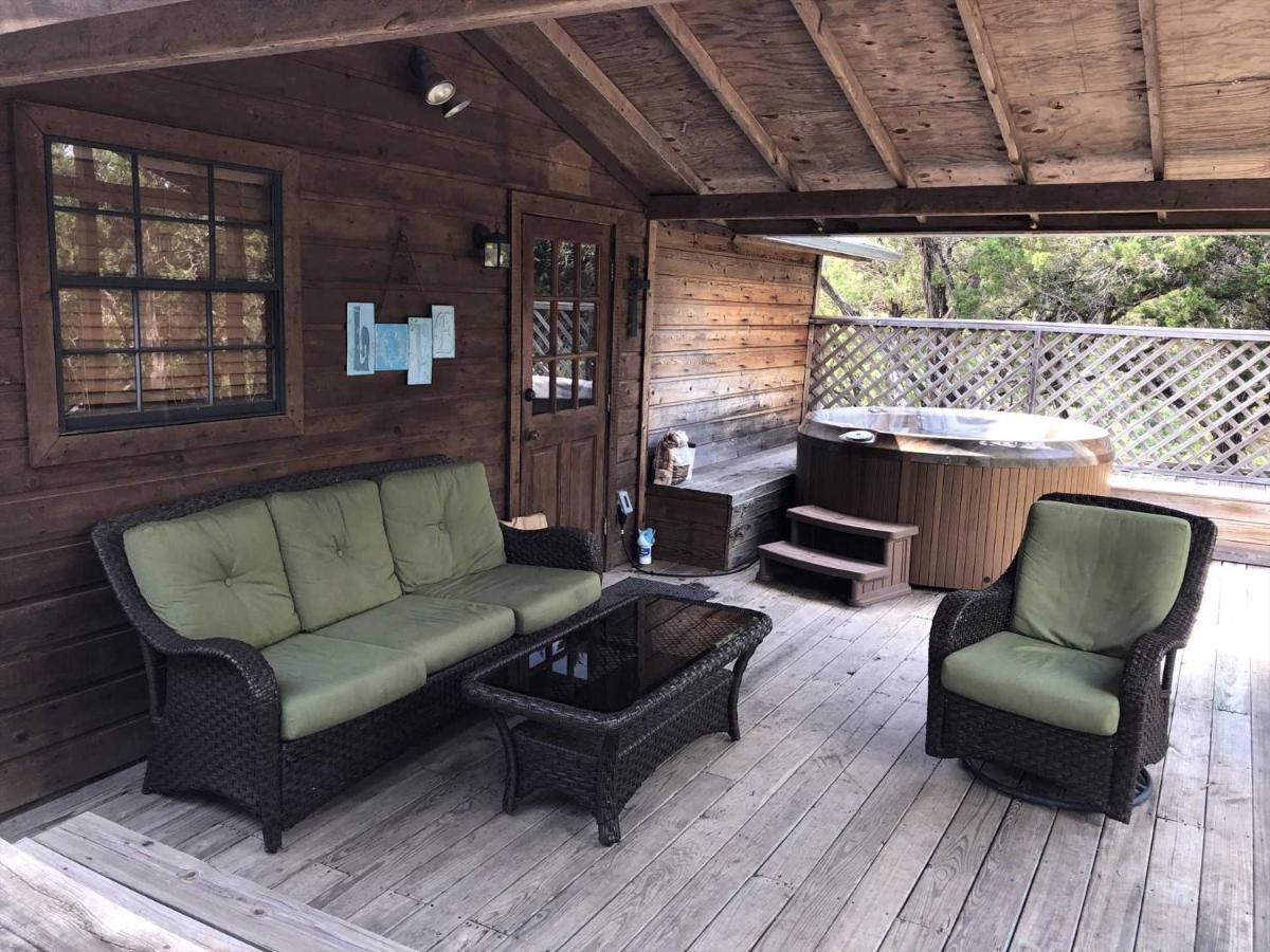 Rockin' B Ranch Love Shack Pipe Creek Екстер'єр фото