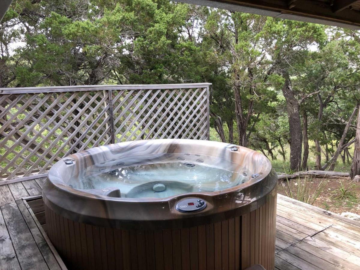 Rockin' B Ranch Love Shack Pipe Creek Екстер'єр фото